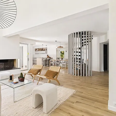 600 M De La Plage, Maison Et Jardin Pour 8